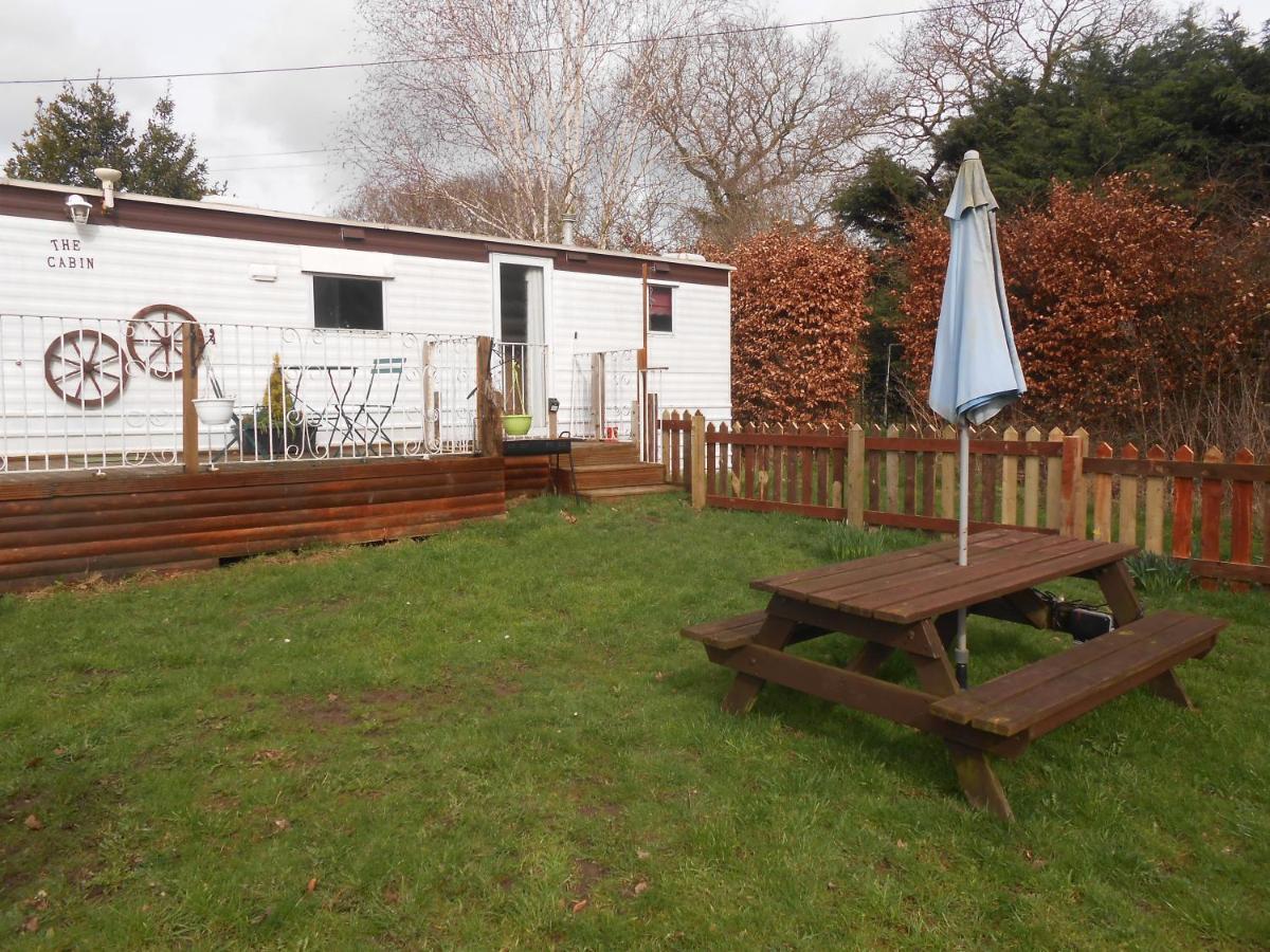 'The Cabin'. A Cosy Private & Secure Holiday Home. Padeswood Exterior foto